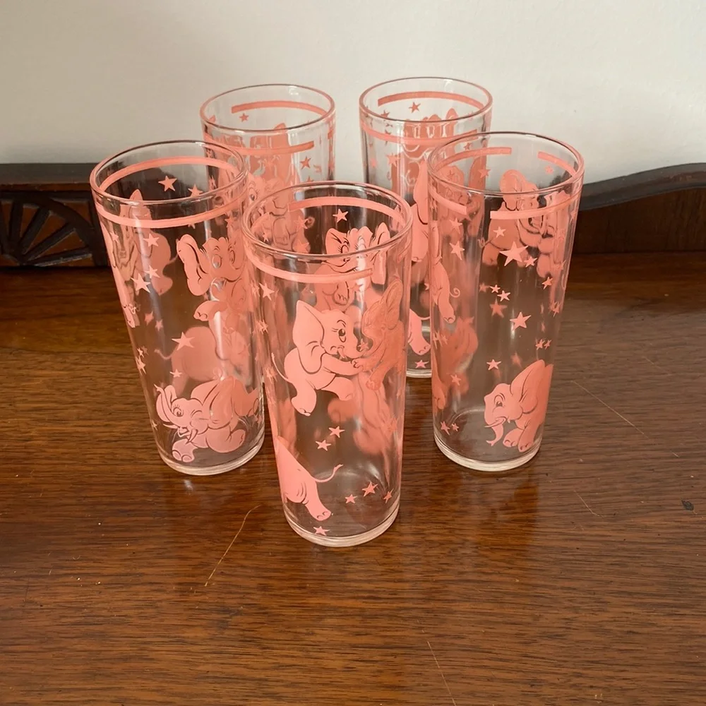 22:03 Vintage Hazel Atlas Glass Co. Pink Elephants Bar Set